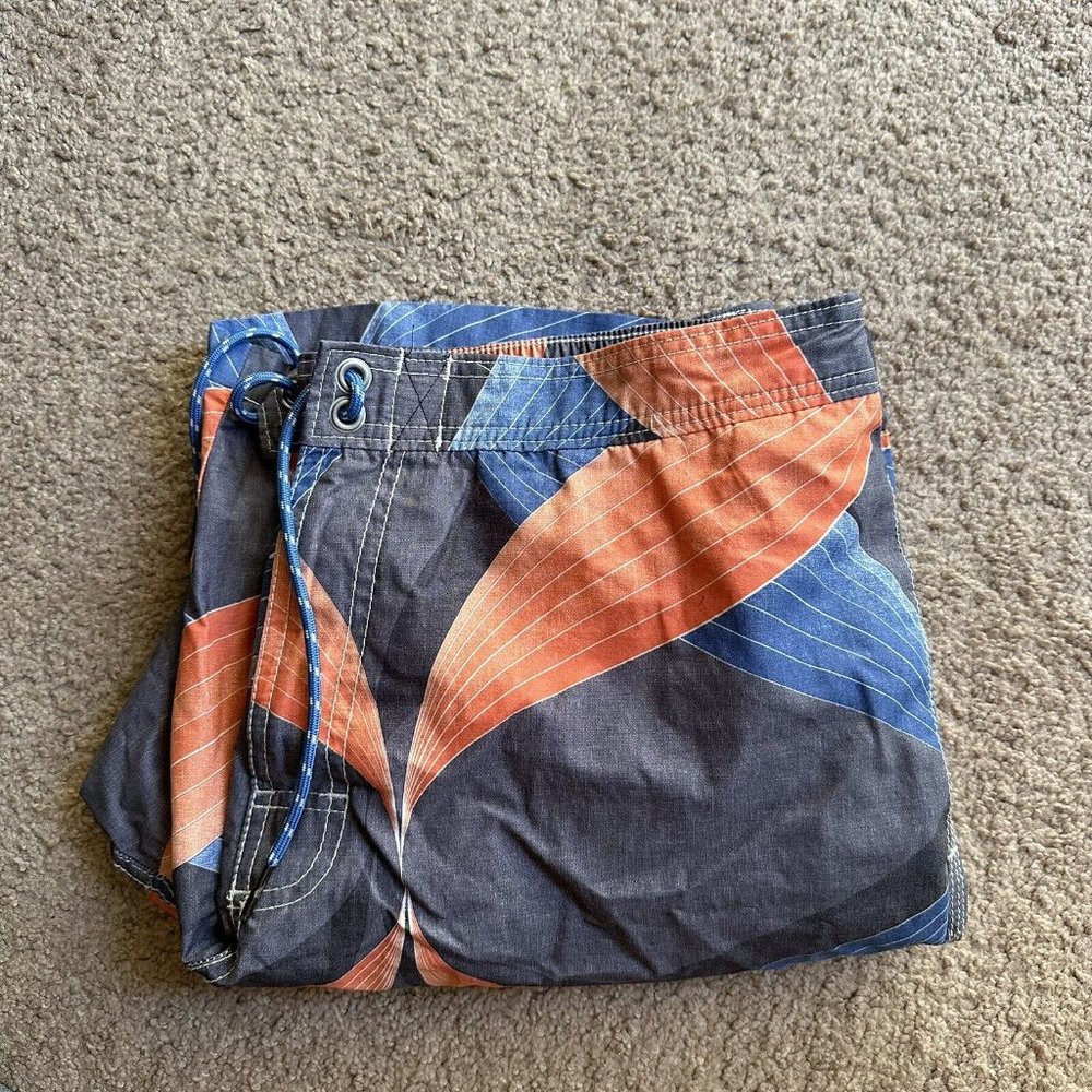 Tommy Bahama Swim Trunks Men's Large 34x8.5 Mesh Lined Board Shorts Drawstring - Picture 11 of 11